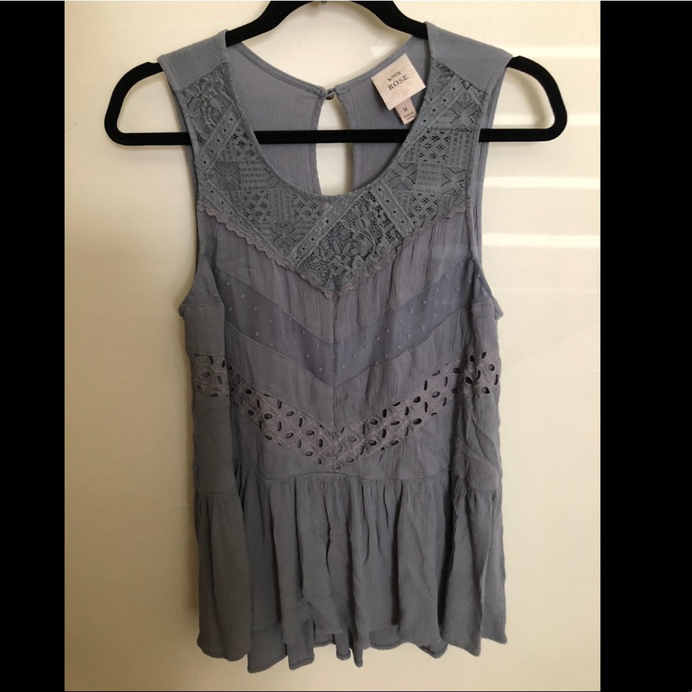 Blue grey lace ruffle tank, medium